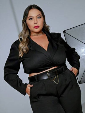 Cropped Alfaiataria Plus Size Blazer Transpassado Social Elegante