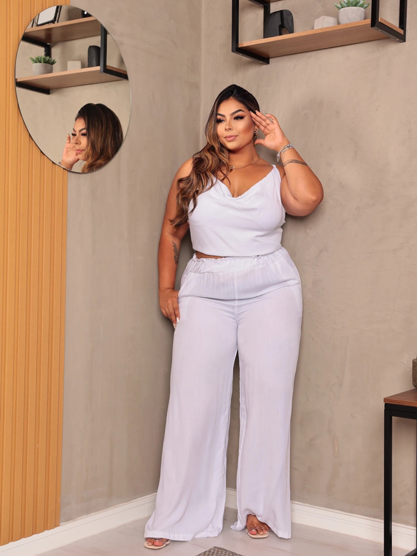 Conjunto Plus Size Calça Pantalona e Top Gola Boba